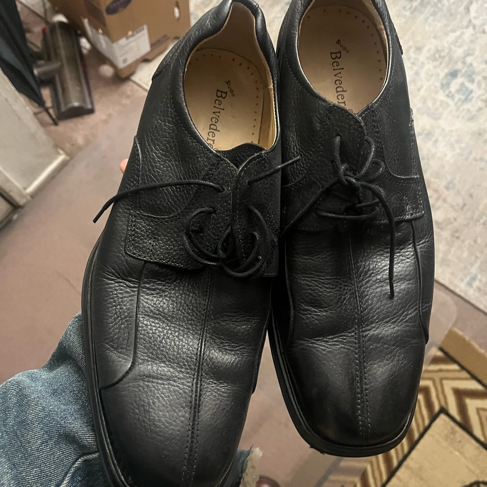 Belvedere Men's Black Leather Oxfords
